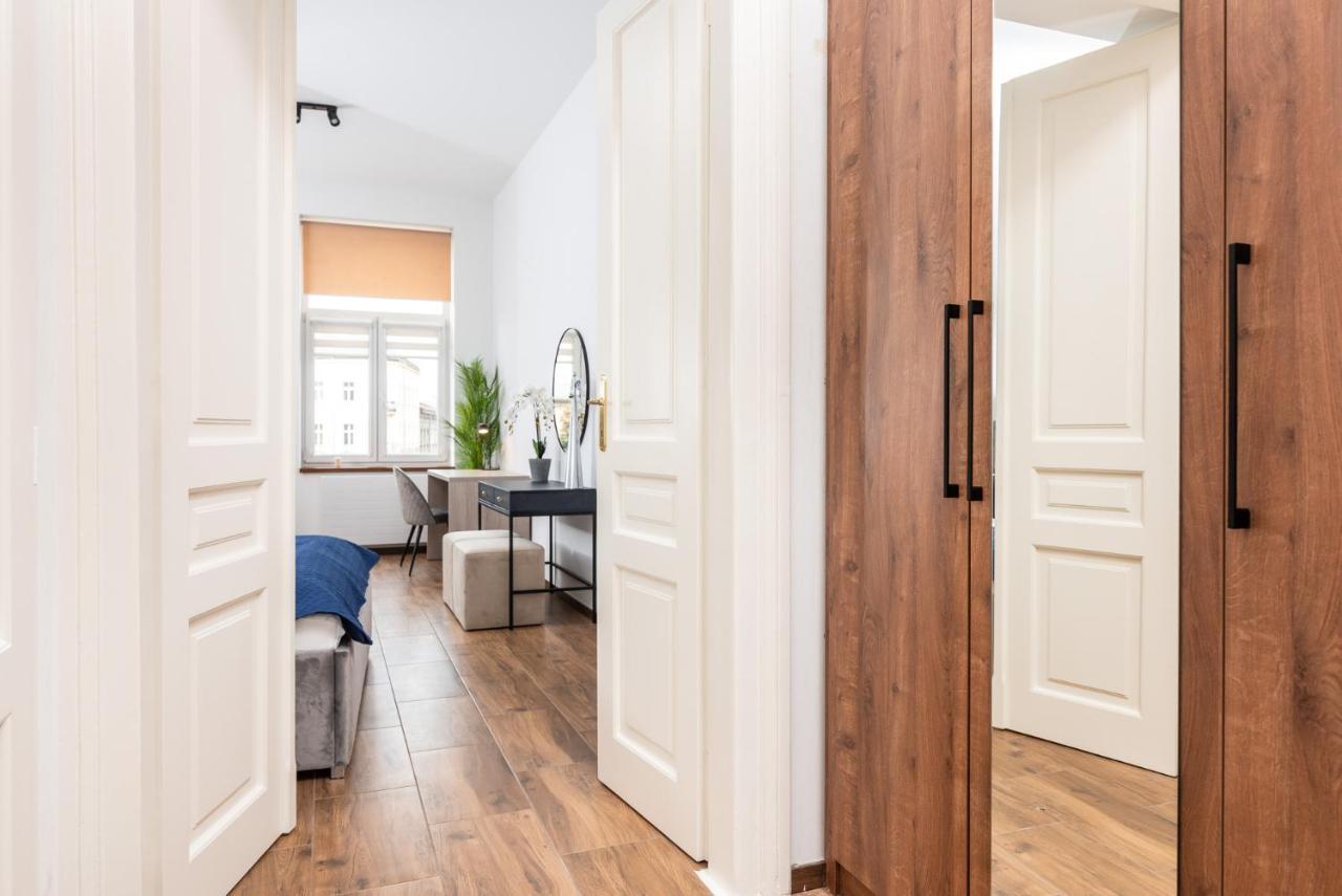 Premium Splendid Old Town Suites - By Upstairs Krasków Exterior foto